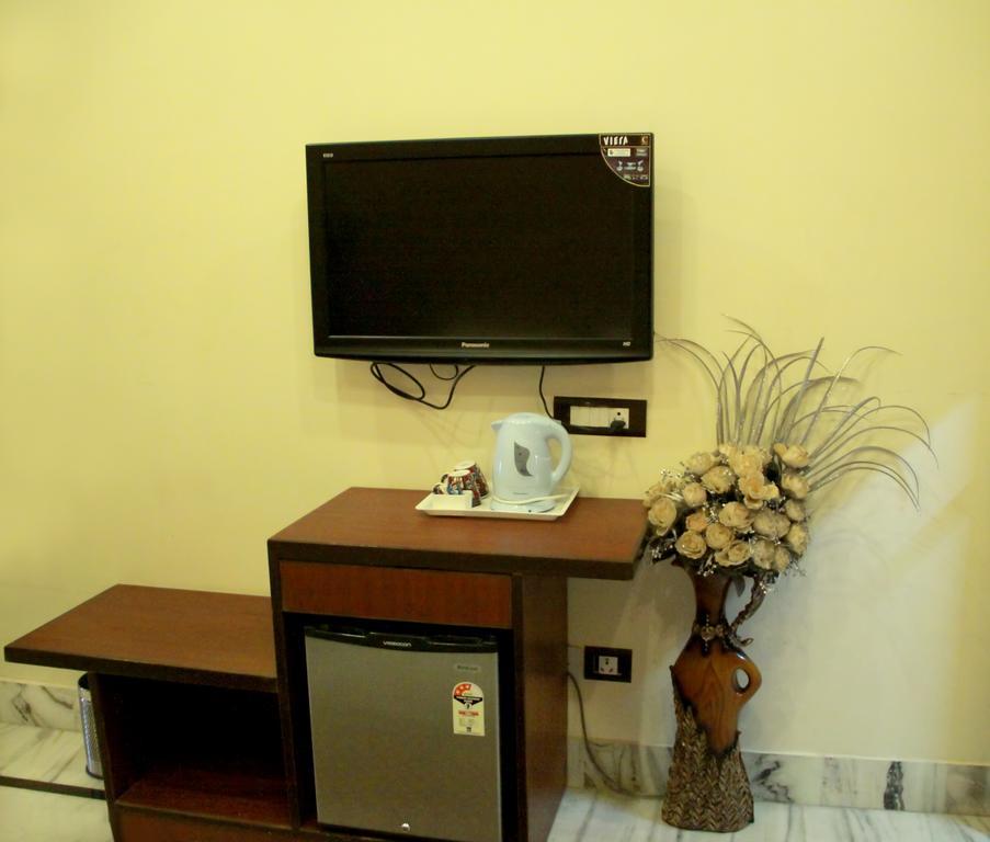 Hotel Wall City New Delhi Exterior photo